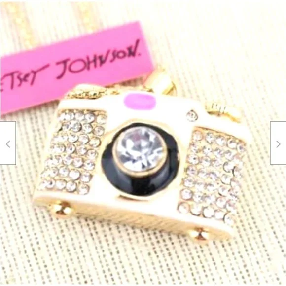 Black & White Rhinestone & Enamel CAMERA Pendant with 24"-26" Necklace - Picture 3 of 4